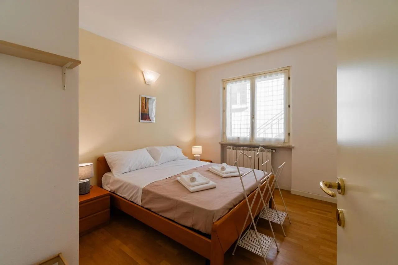 Sweet Home Lungolago Garibaldi Peschiera del Garda Apartamento